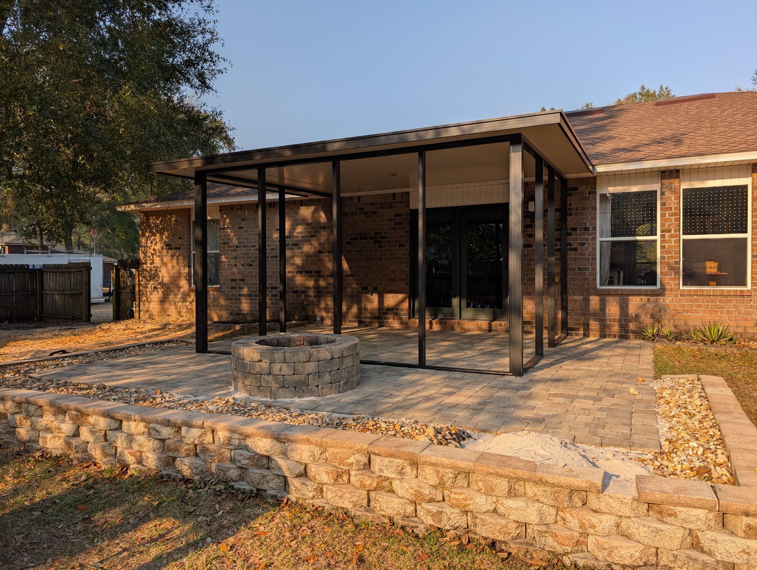 Screen Room using Colorbeam in Freeport by Titan Sunrooms