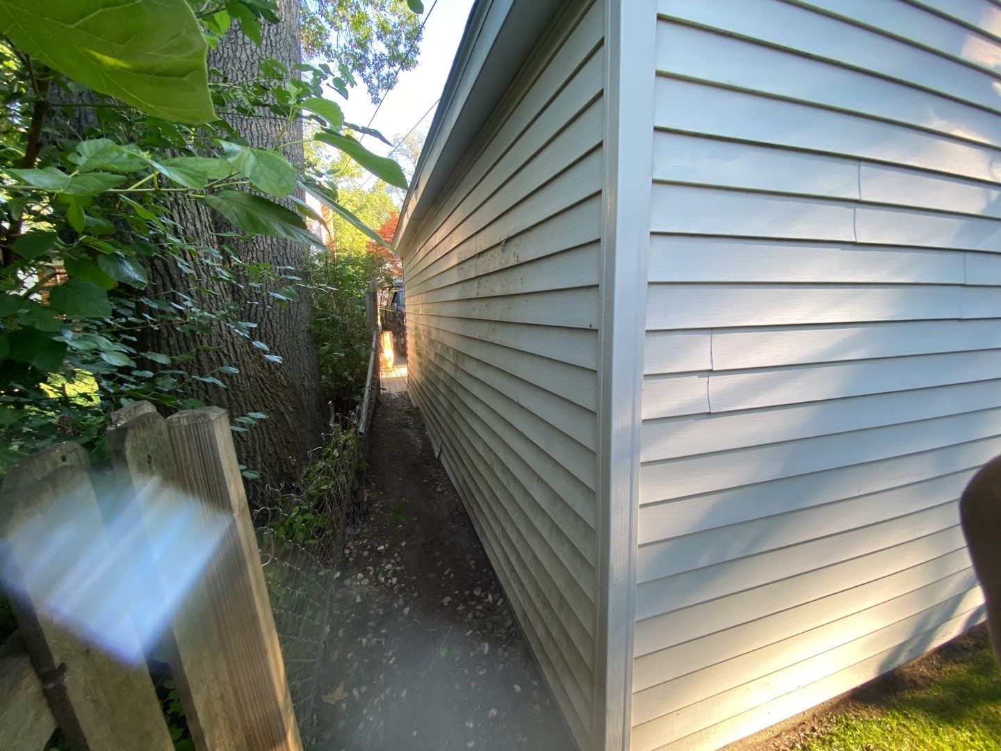Siding Replacement using CertainTeed Restoration Classic D5 by 180 Contractors