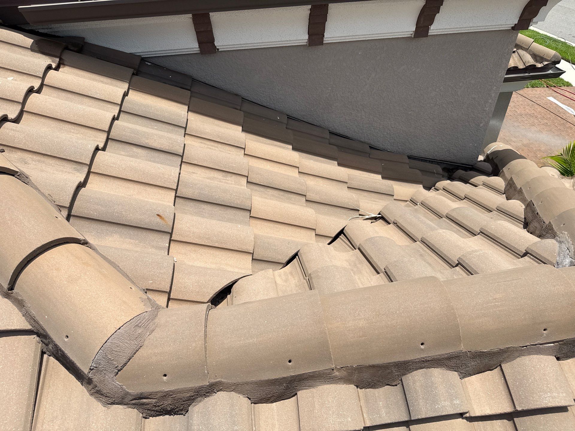 Neighboring Tile Roof Cleaning with Gutter Runoff Control – Palmetto, FL by Sunshine AquaWash