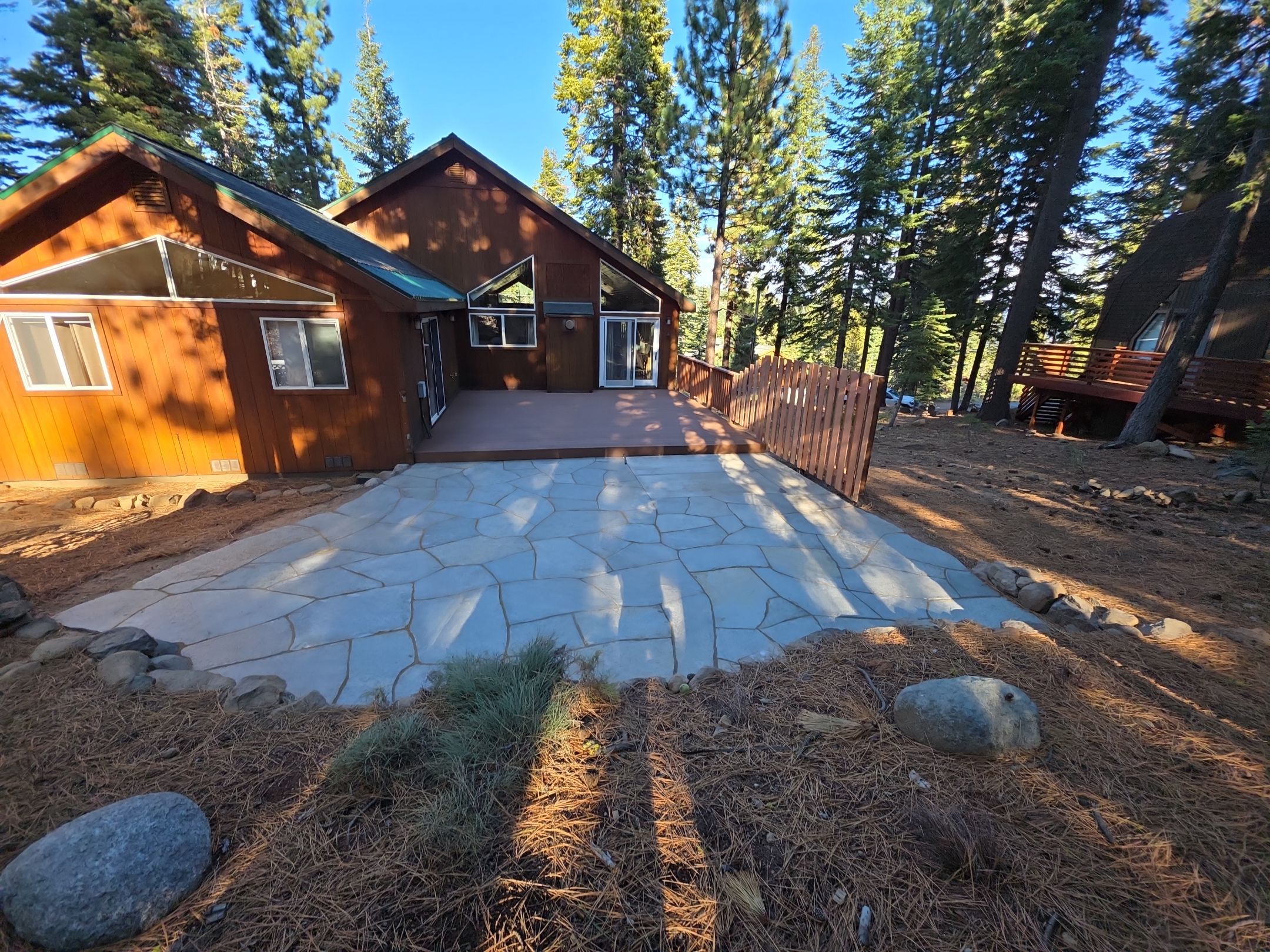 Decks/Patio by The Tahoe Tradesman