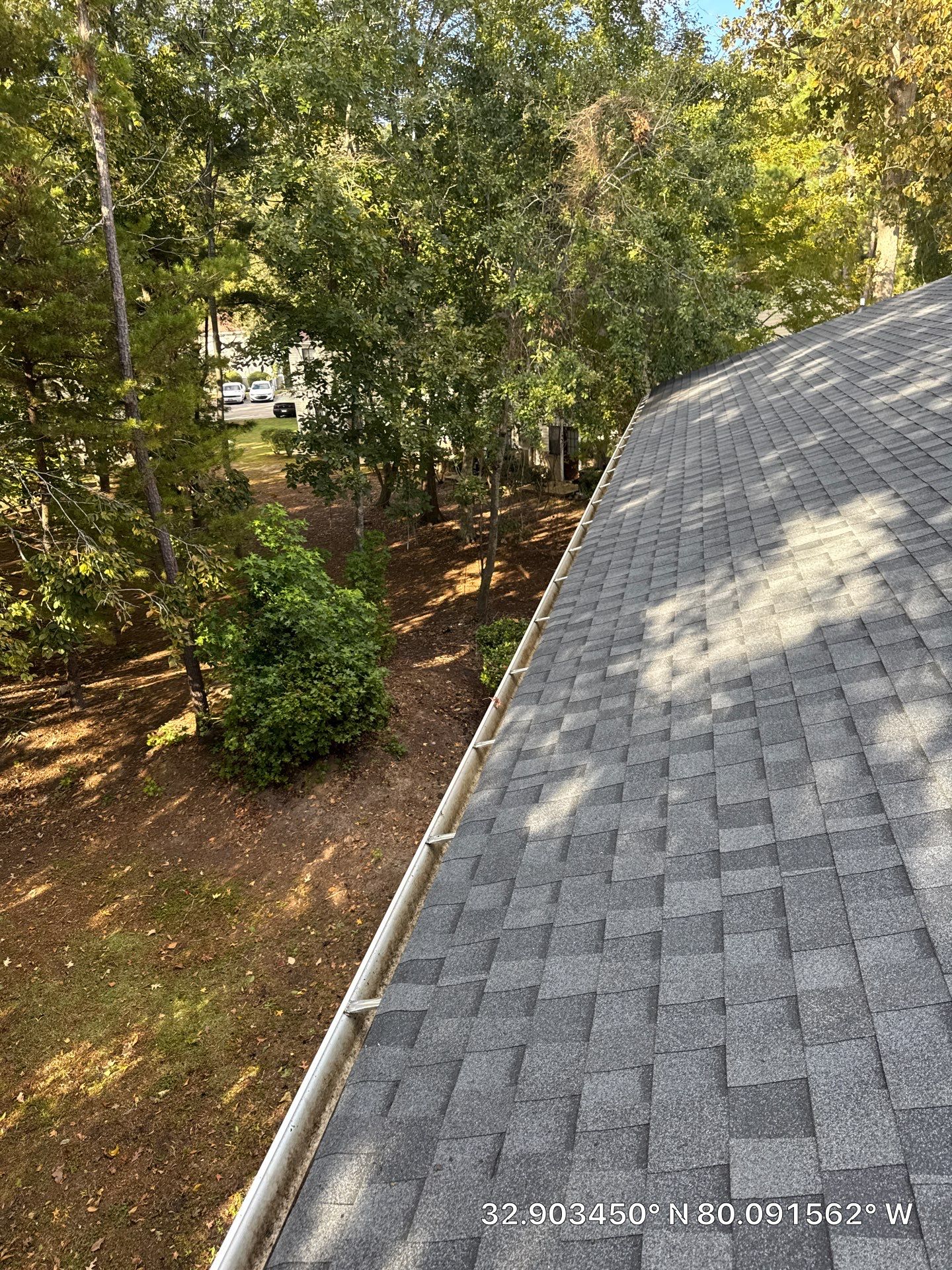 Commercial gutter cleaning Charleston after photo with clean gutters