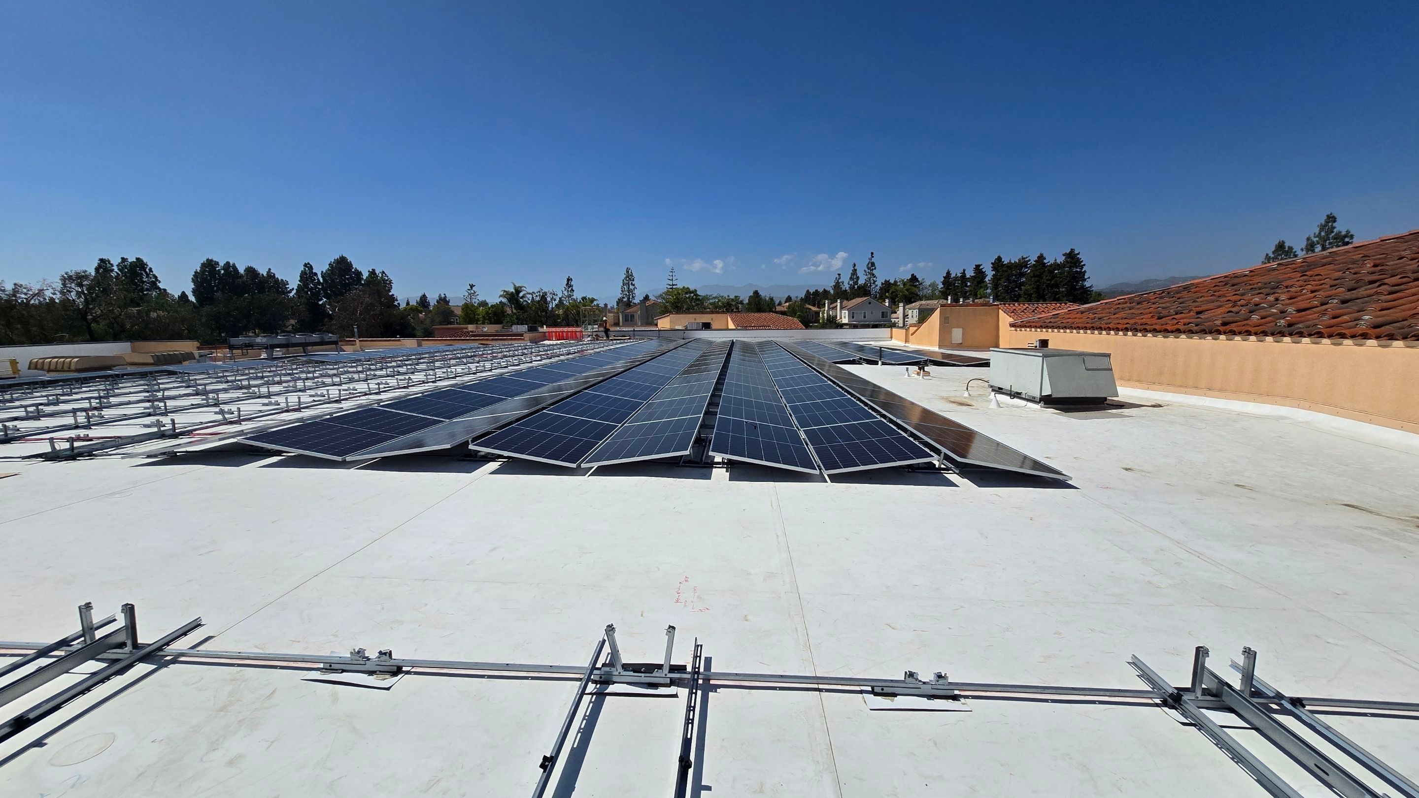 Albertsons MoorePark 372.78Kw by Better Energy Solutions
