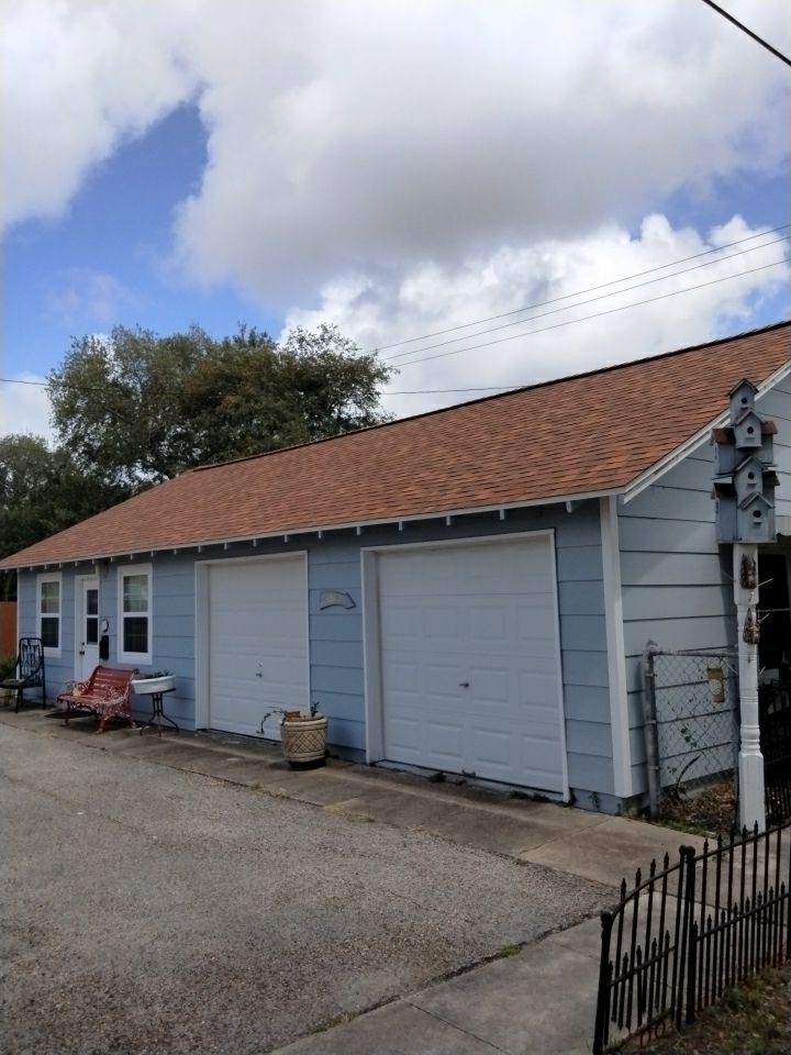 Sinton ShowStopper by Bayfront Roofing and Construction