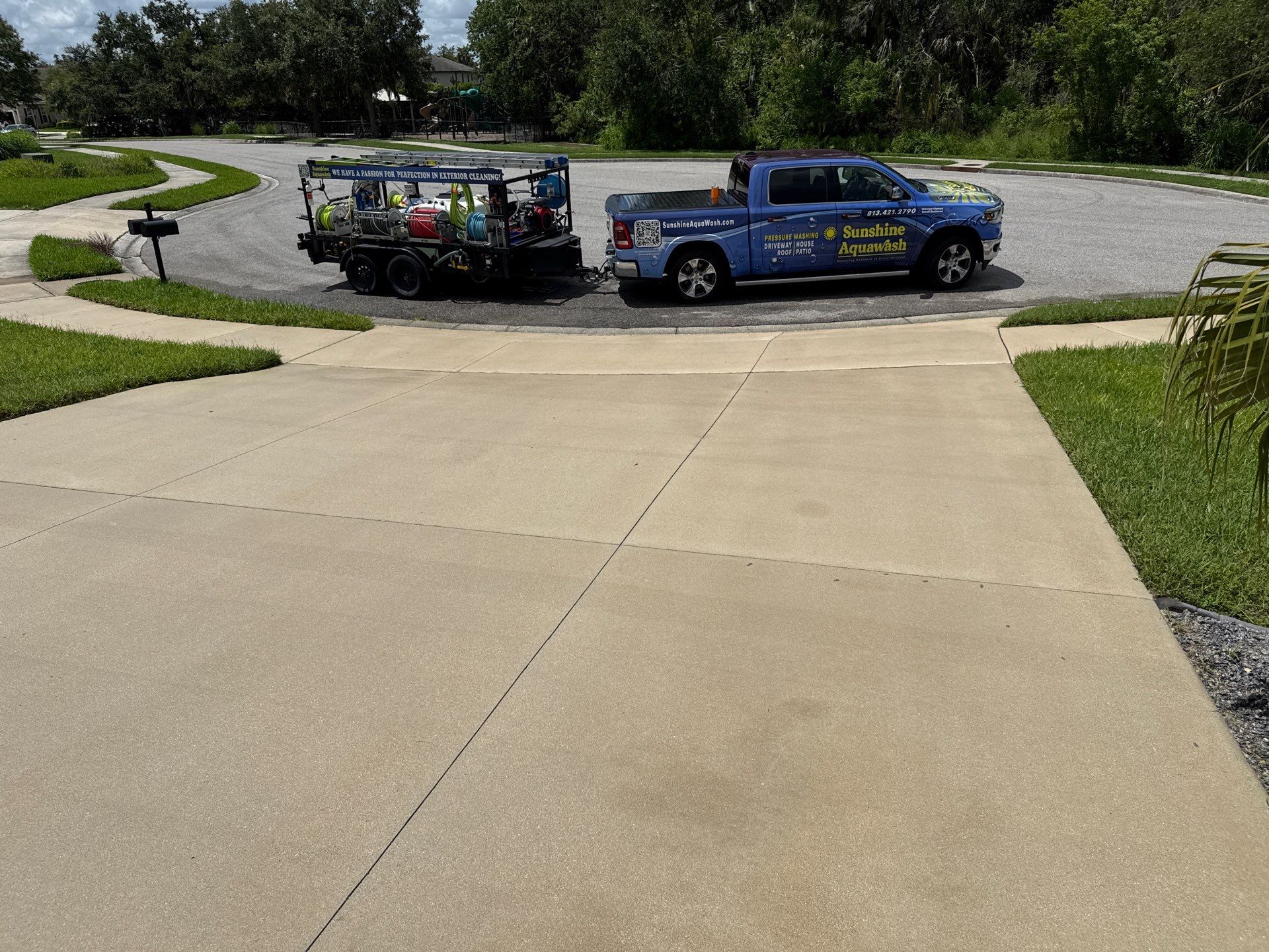 HOA-Required House Wash & Concrete Cleaning – Old Mill Preserve, Palmetto, FL by Sunshine AquaWash