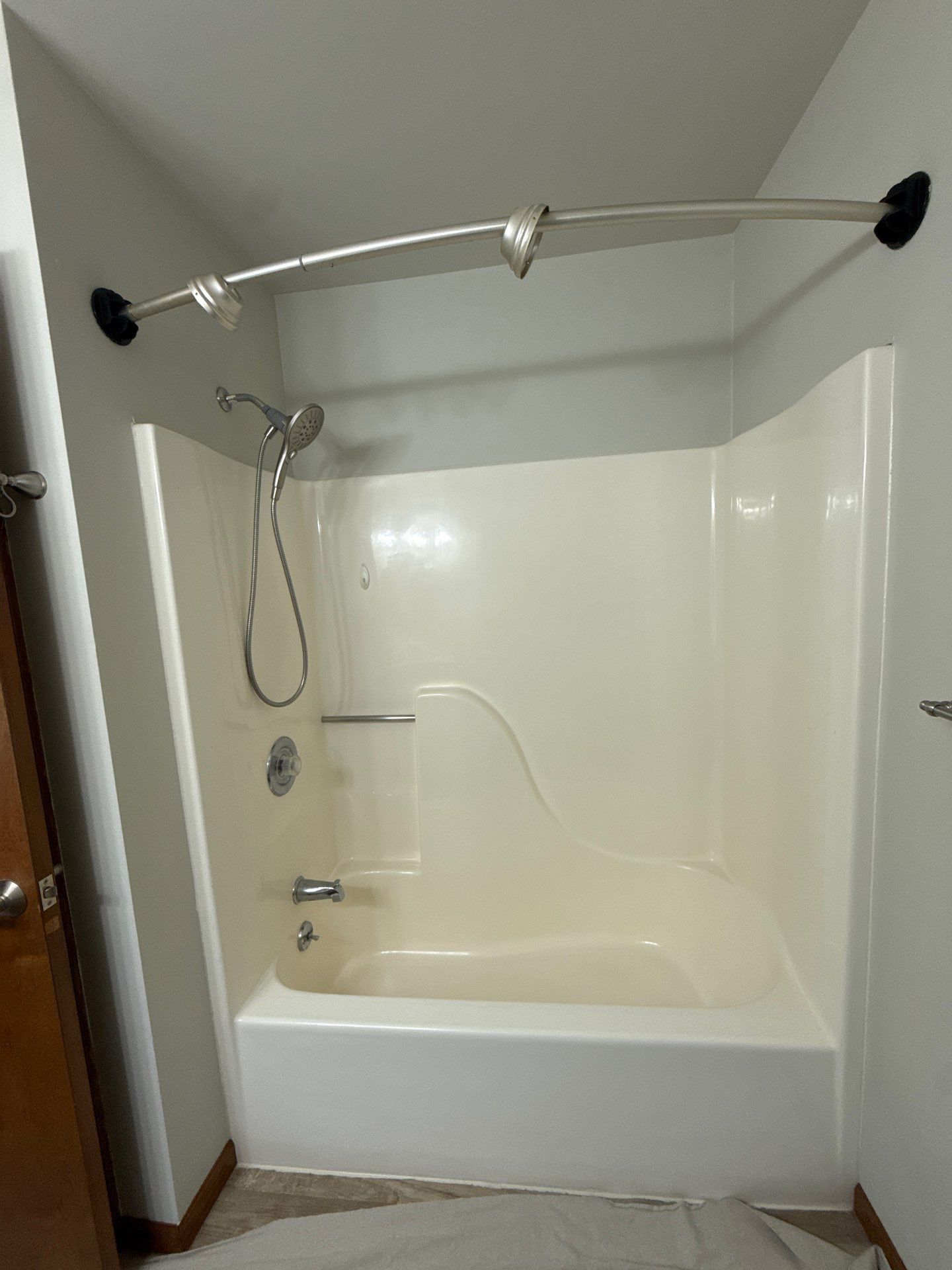 Jacuzzi Walk-In Shower Conversion Featuring Marble Acrylic Walls in Gaylord by Rainbow Seamless Systems