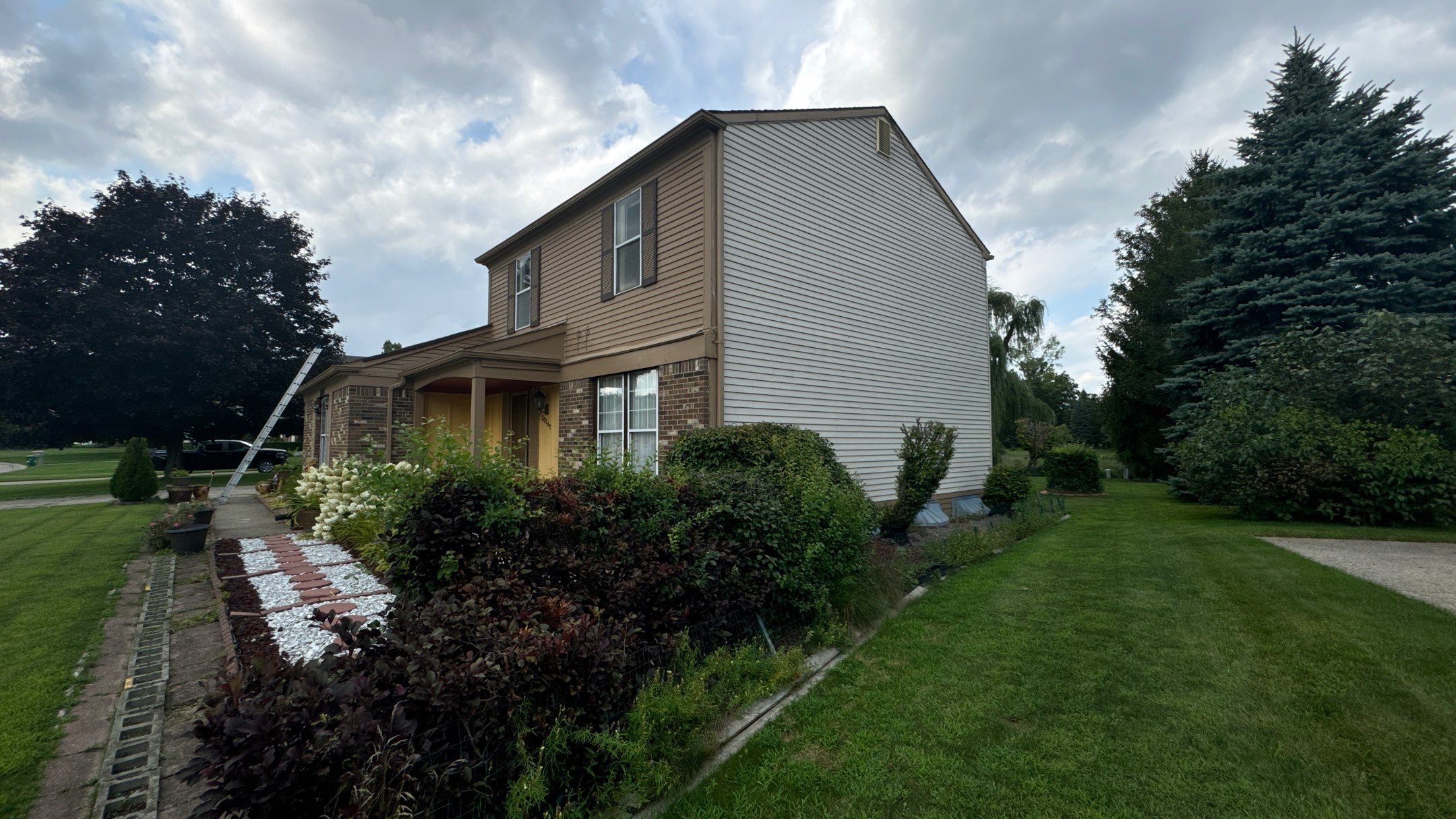 Roof Replacement using CertainTeed Landmark by 180 Contractors