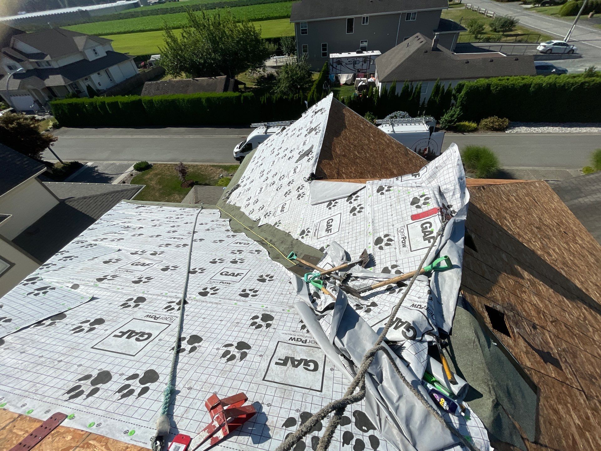 Residential Re-Roof using GAF Timberline HDZ Weatherwood by Top Notch Roofing Inc