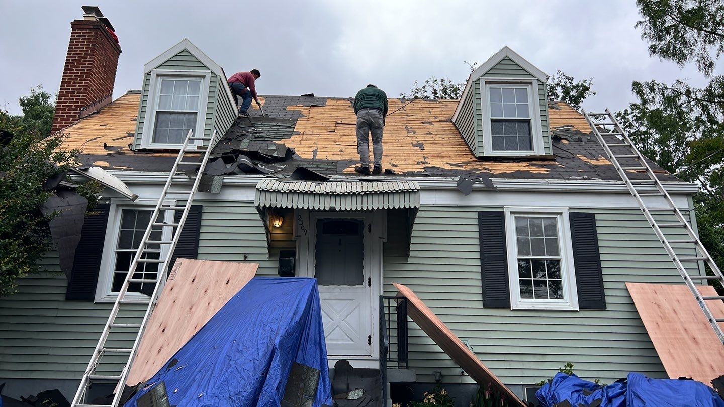 Arlington: CertainTeed Landmark Architectural Shingle in Georgetown Gray by RM Banning, Inc.