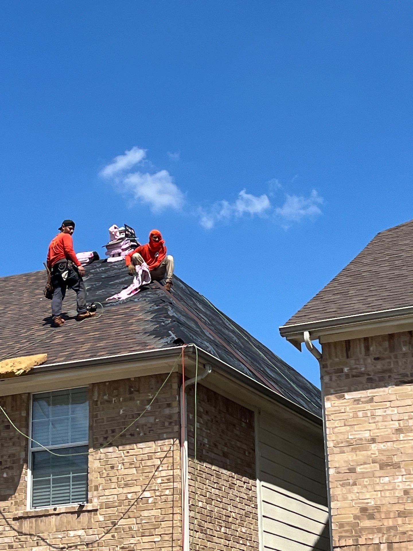 Residential Roofing Installation using Owen's Corning Duration (Lifetime) Shingles by Roof Repair Company