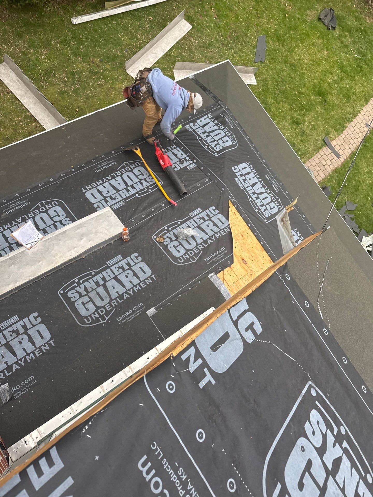 Larry Lucas Full Shingle Roof Installation by Good Hands Roofing