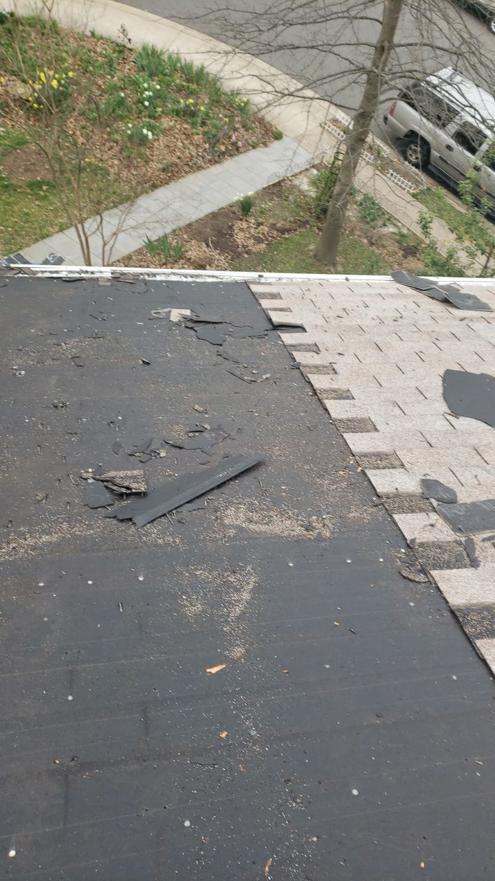 Arlington: CertainTeed Landmark Pro Designer Shingles in Max Def Georgetown Gray by RM Banning, Inc.