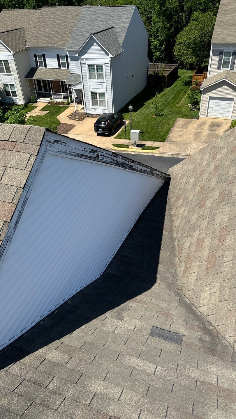 Fairfax: Roof Replacement with CertainTeed Landmark Pro Designer Shingles in Max Def Weathered Wood by RM Banning, Inc.