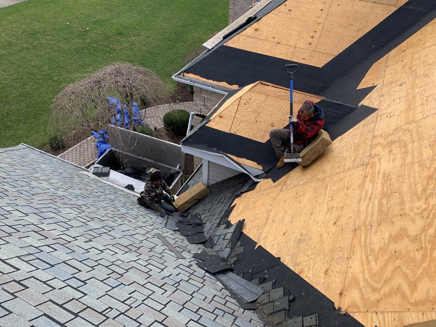 Residential Roofing Installation using Owens Corning TruDefinition Onyx Black by A Plus Exterior