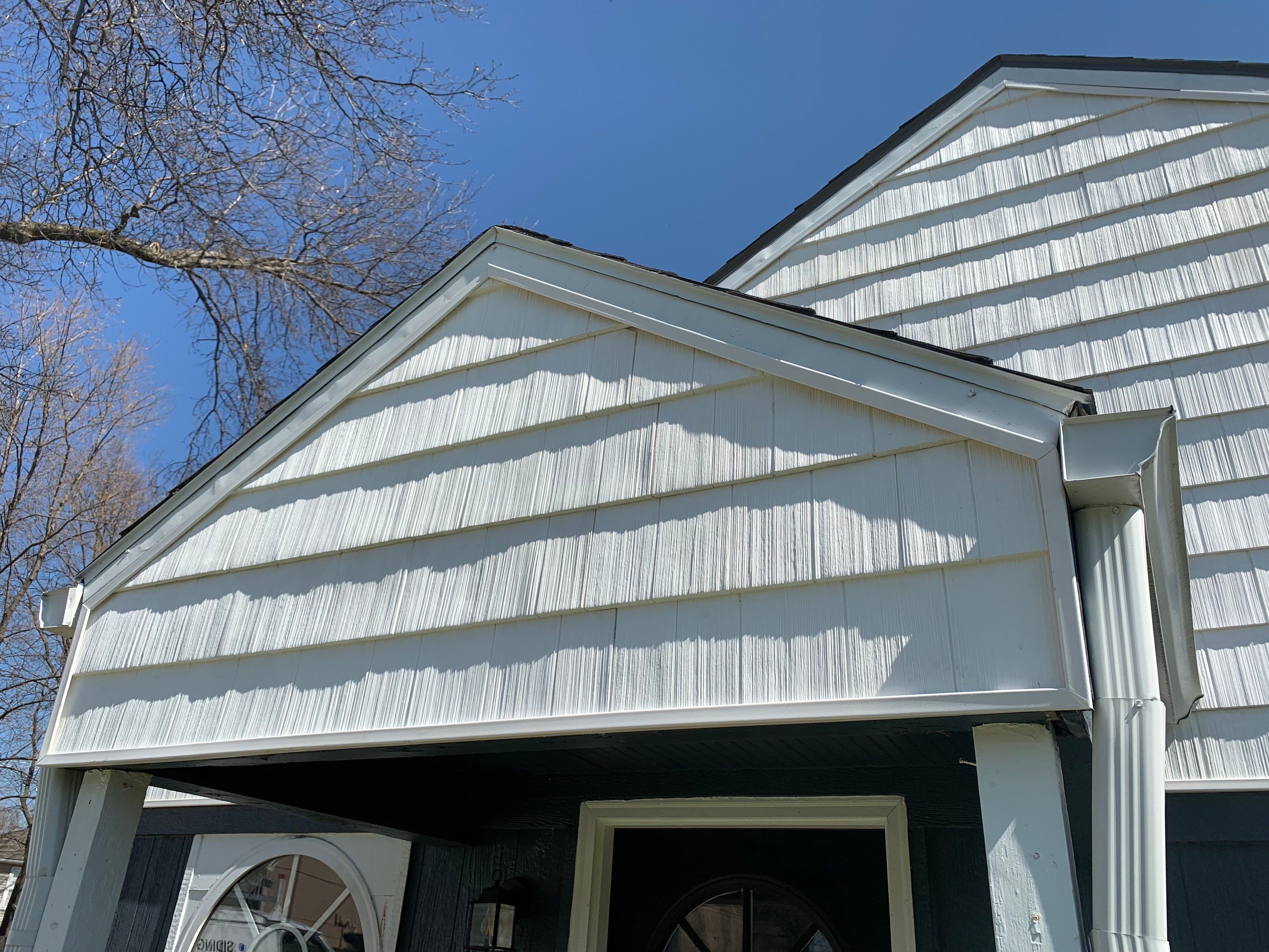 Siding Installation using Shake Siding by EEC Windows, Siding & Roofing