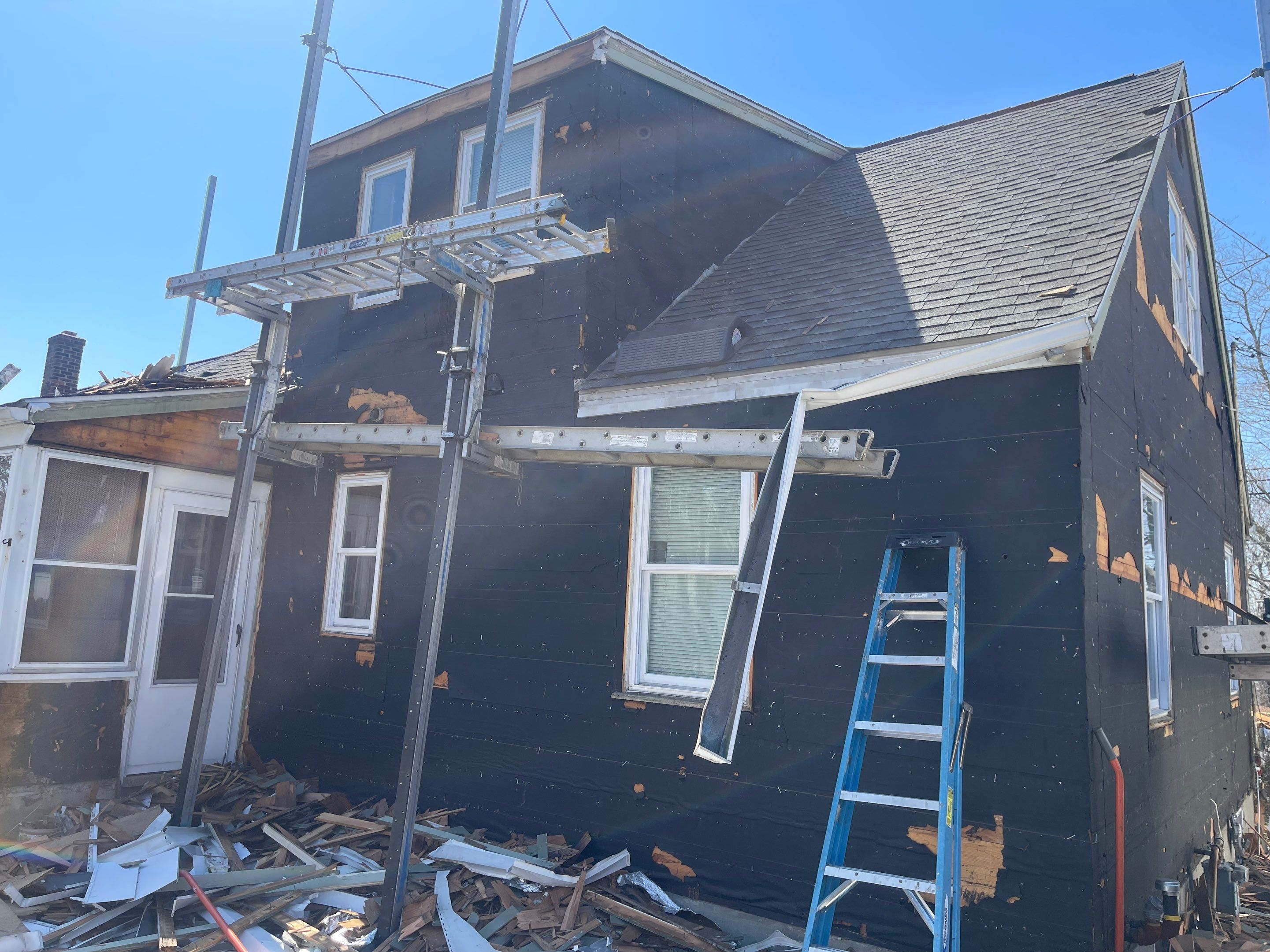 Siding Installation using Certainteed Monogram Charcoal Gray by A Plus Exterior