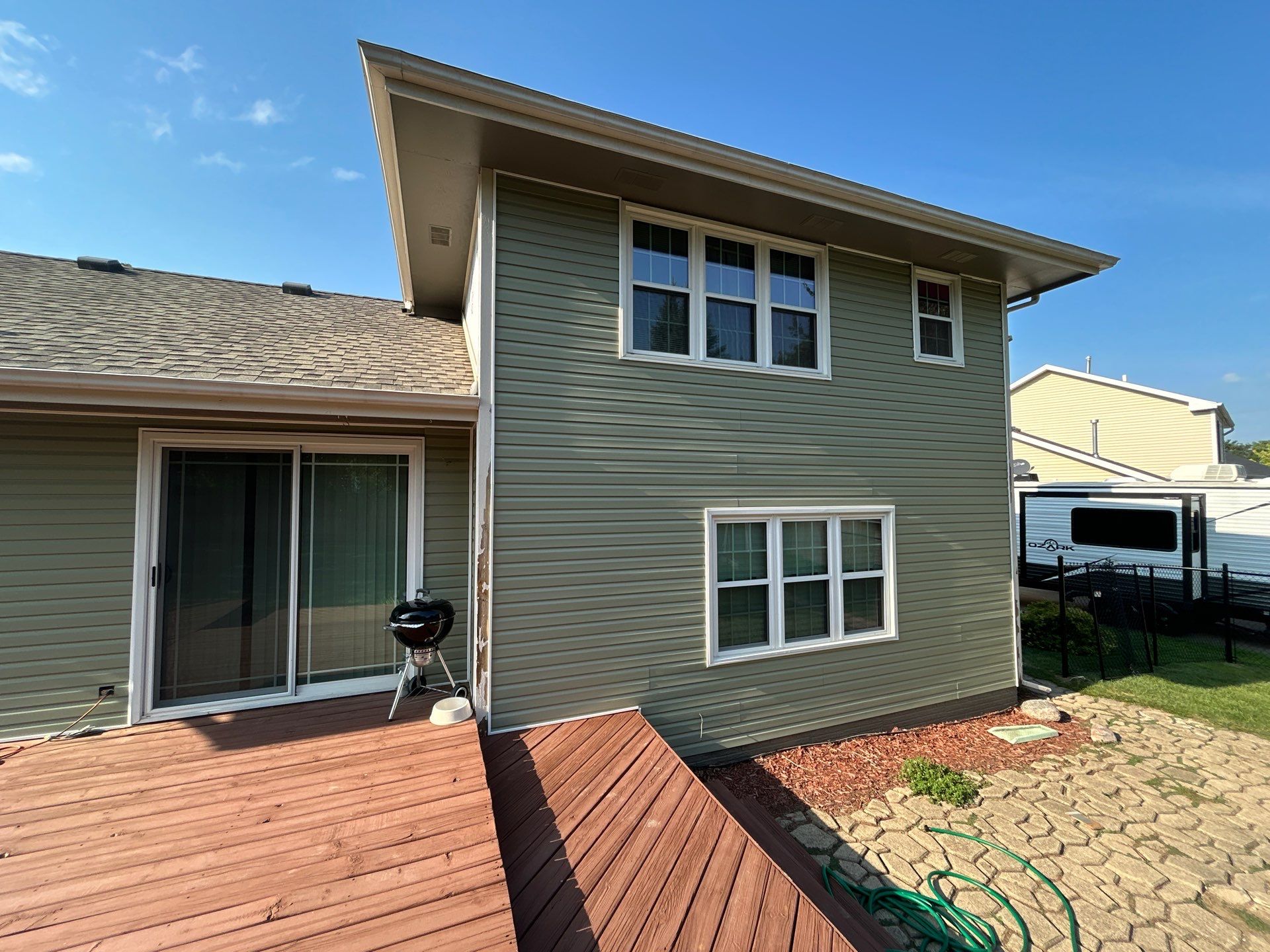 Vinyl siding in Pleasant Hill, IA by Blu Ember Properties