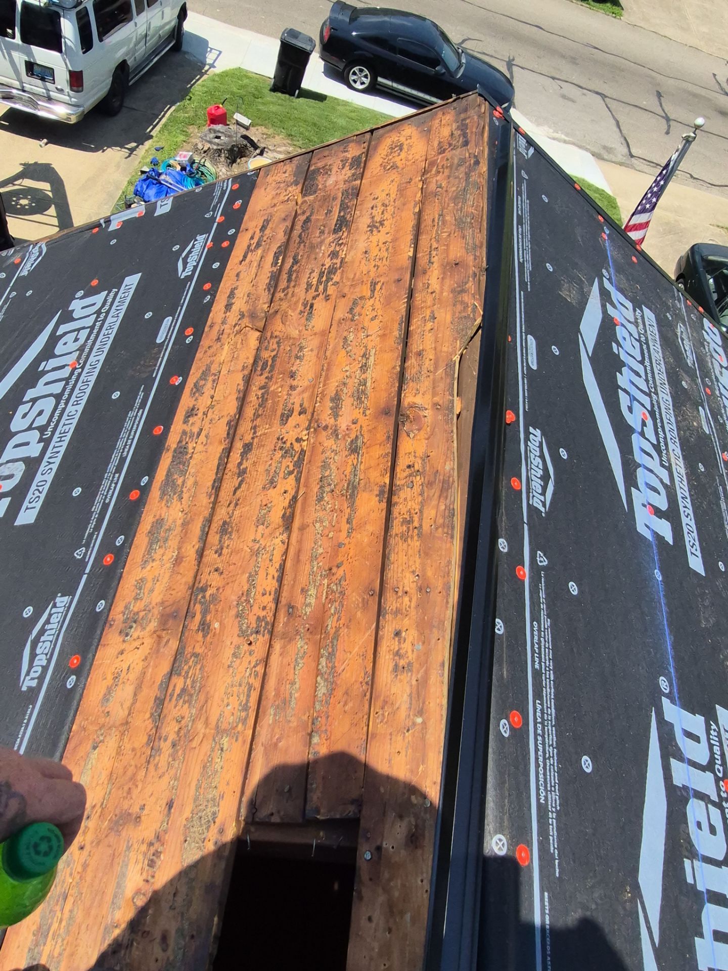 🖤 Sleek. Bold. Built to Last — Granite Black in Portsmouth! by Mr. Roofer