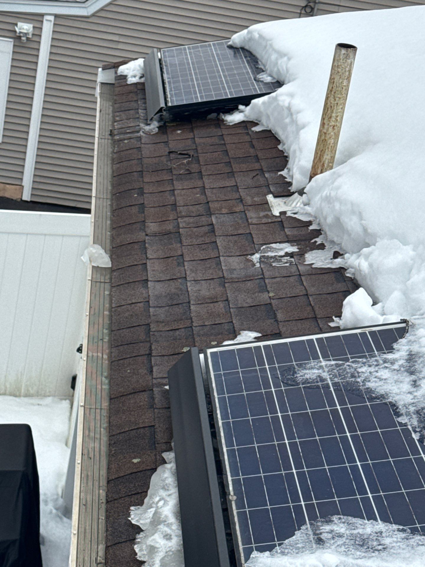 Ice Dam Removal & Snow Removal in Woburn, MA by Mighty Dog Roofing of Greater Middlesex County