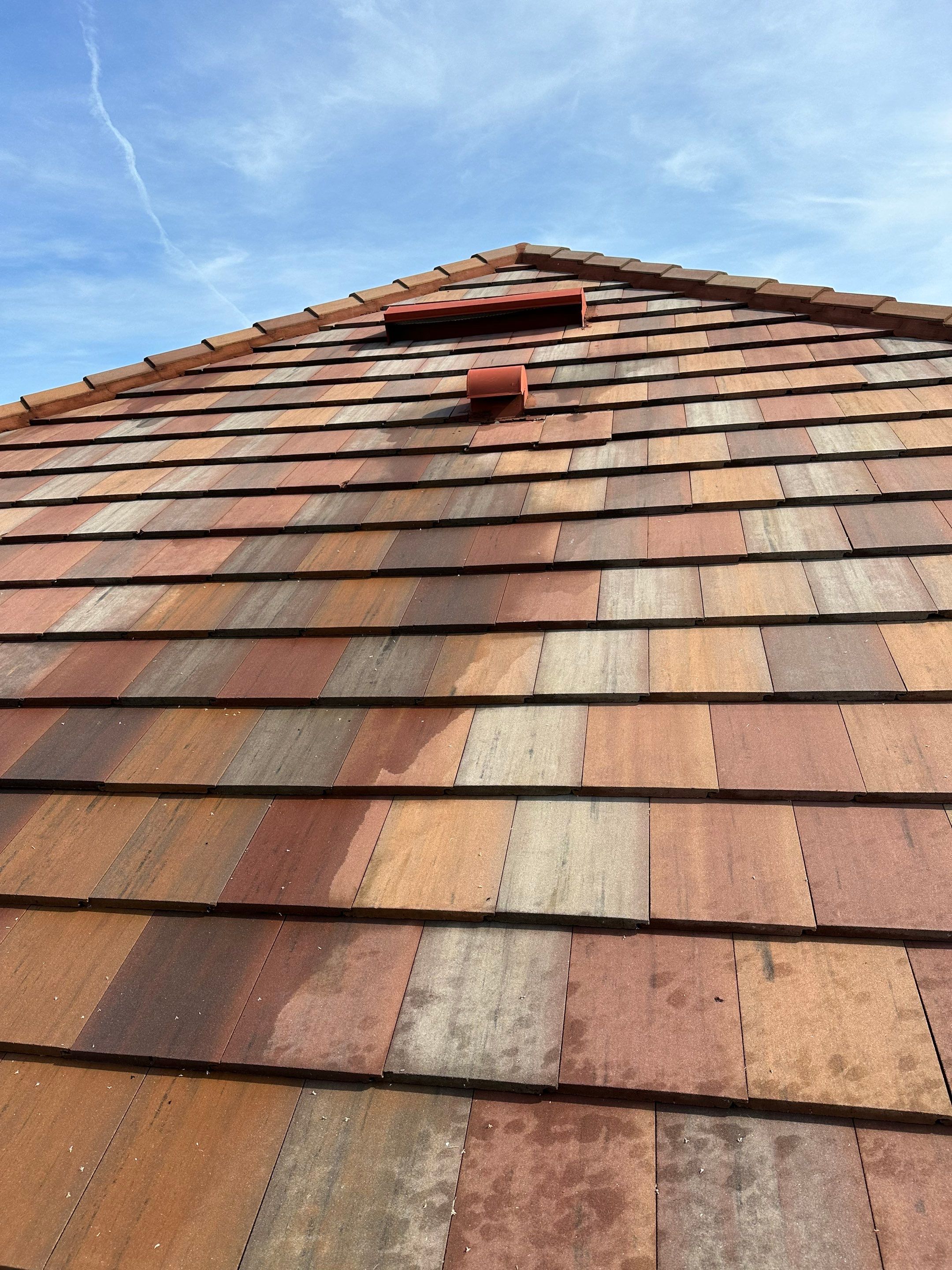 🏡 Tile Roof Cleaning – Gamble Creek Estates, Parrish, FL by Sunshine AquaWash
