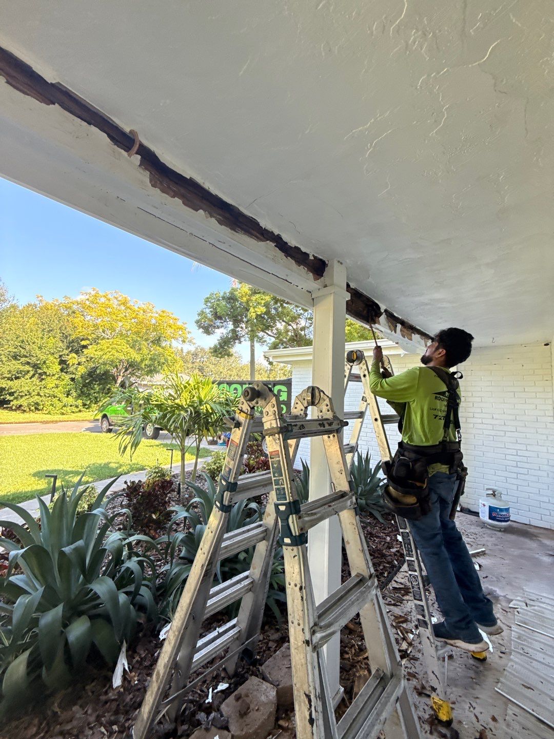 Project in St. Petersburg 33702 by Mitchell Roofing Company LLC 