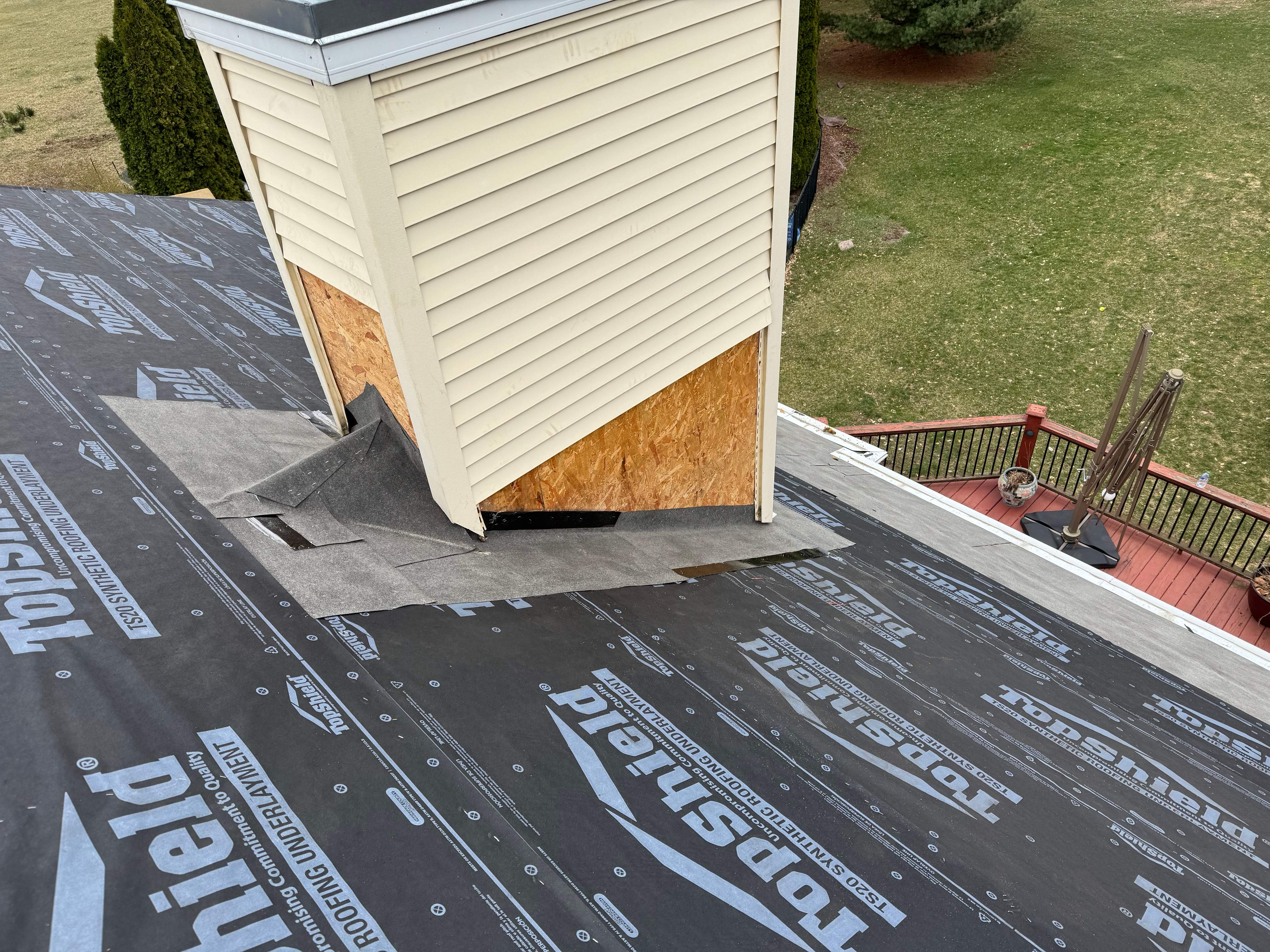 Residential Roofing Installation using Certainteed Landmark ClimateFlex by GRACCO