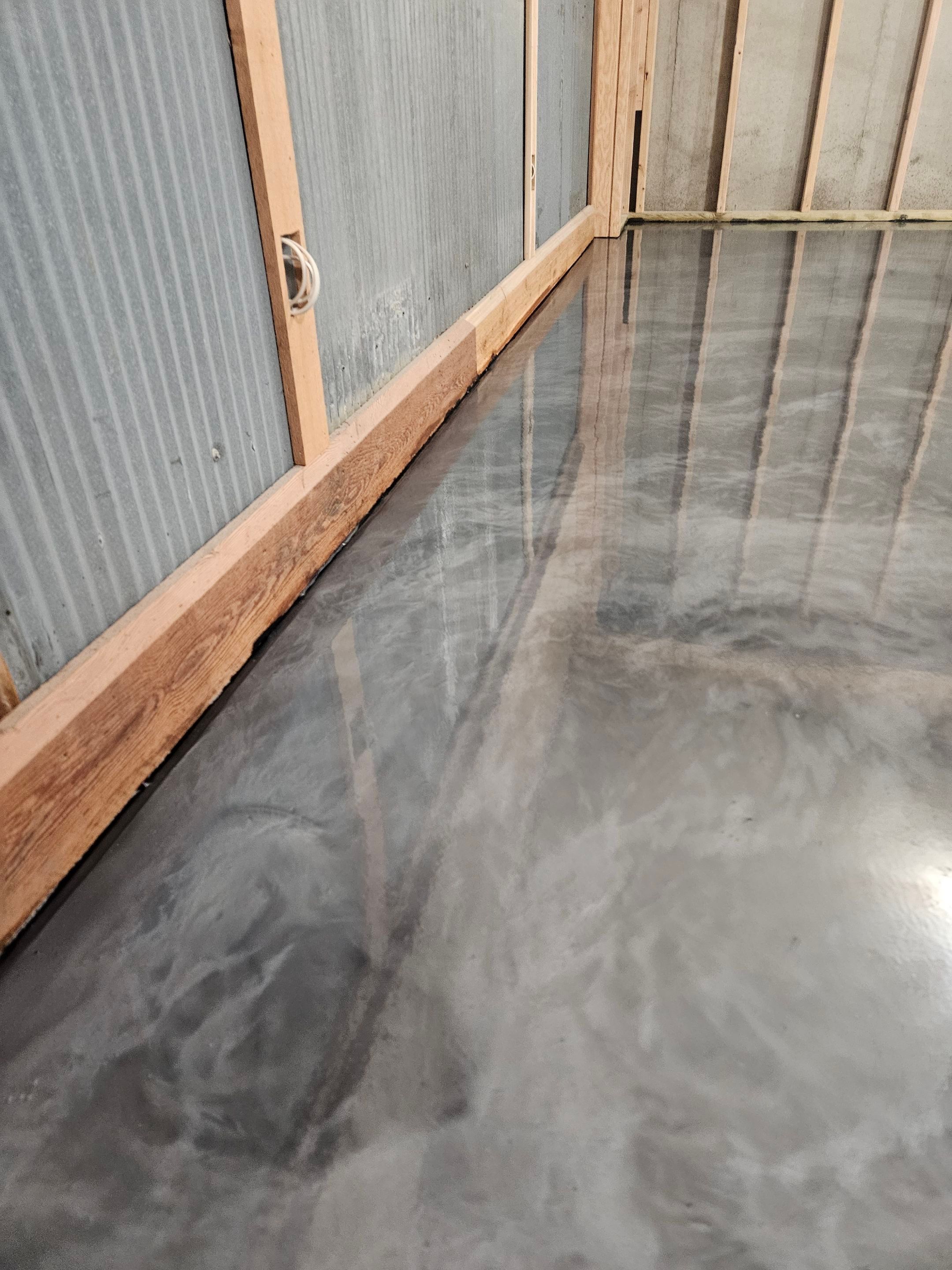 Riverside MO Basement Epoxy using Sundek SunMetal Epoxy by Big Red Decorative Concrete, LLC