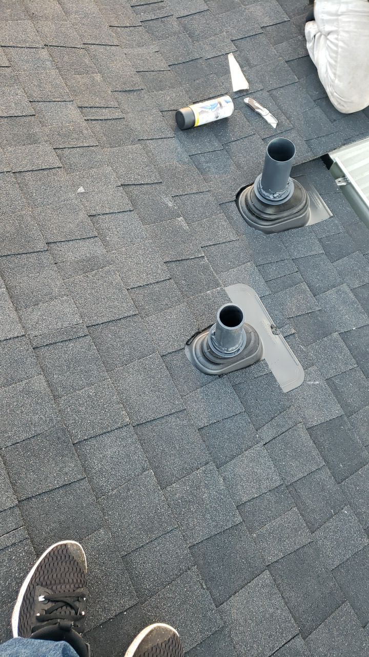 Annandale: CertainTeed Landmark Pro Designer Shingles in Max Def Charcoal Black by RM Banning, Inc.