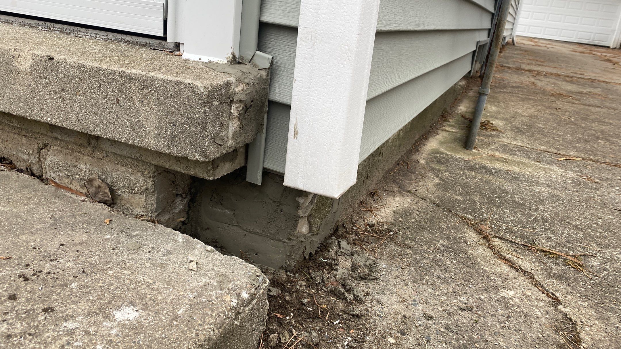 Siding Replacement using CertainTeed Restoration Classis D4 by 180 Contractors