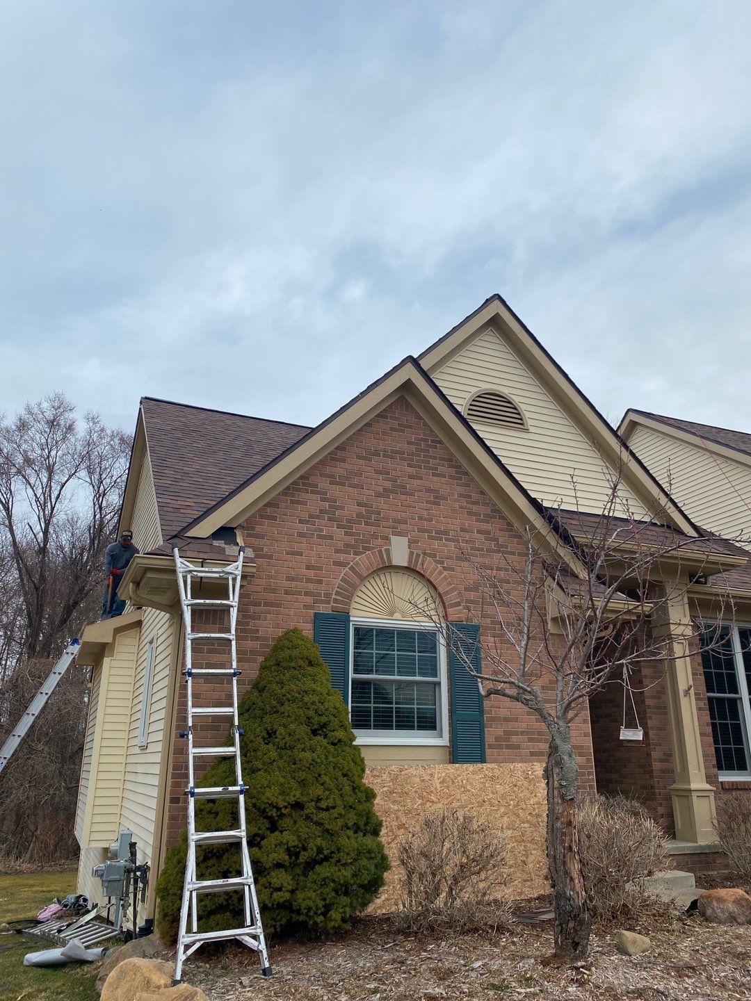 Roof Replacement using Owens Corning by 180 Contractors