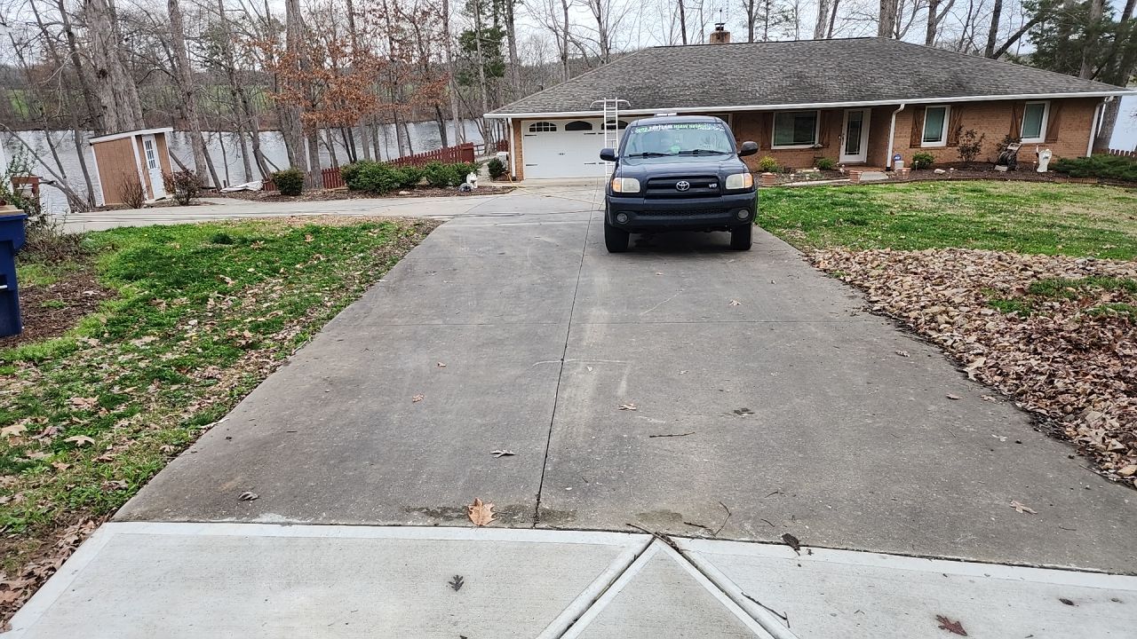 House Wash using cleaner by Power Wash Masters LLC