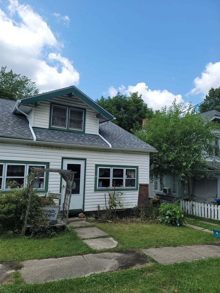 ATLAS PINNACLE COLOR: COASTAL GRANITE DRIP EDGE: WHITE by Eagle Eye Roofing