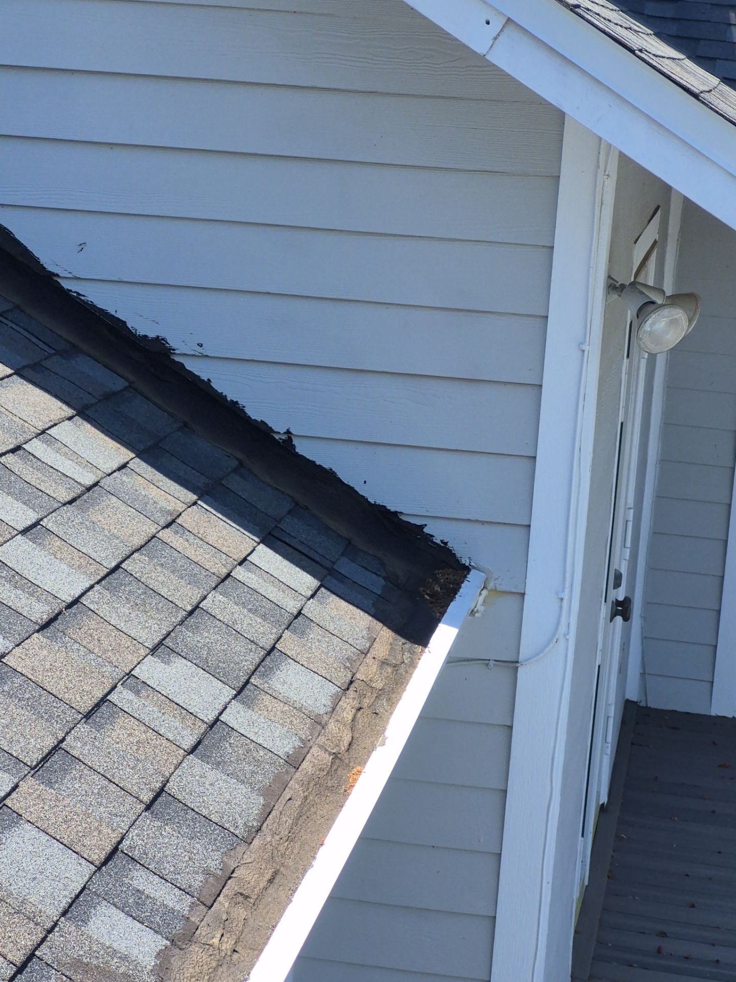 Project in Largo 33774 by Mitchell Roofing Company LLC 