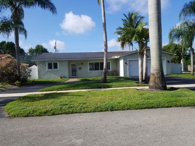 Flat Roof Leak Repair and Silicone Coating in Hollywood