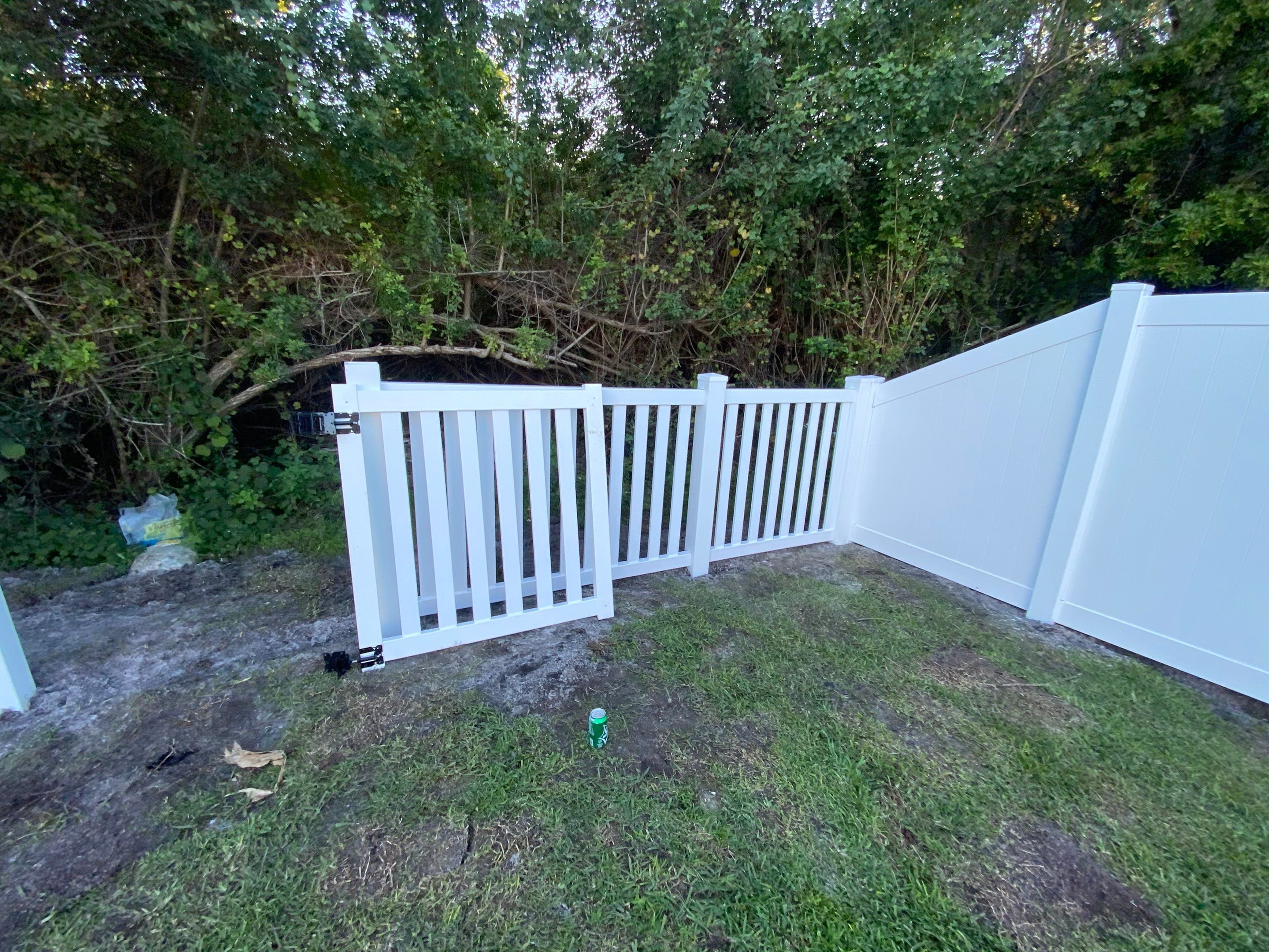 Ruskin, FL 6 ft. Tall White Vinyl Privacy with 4 ft. Picket Fence by Asap fence and gates, LLC
