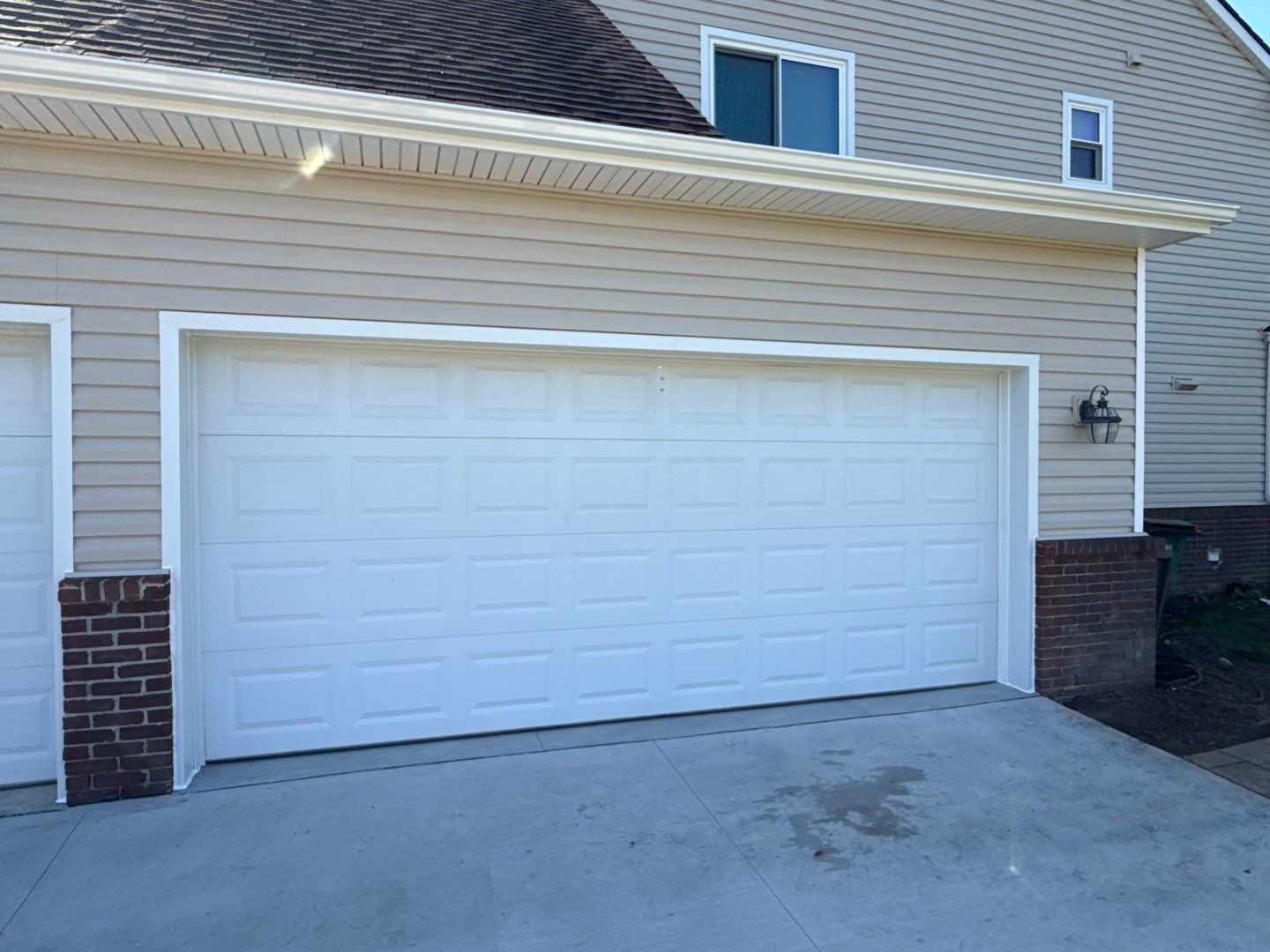 Siding Replacement using Alside D4 Odyssey-Plus Dutchlap Tuscan Clay by 180 Contractors