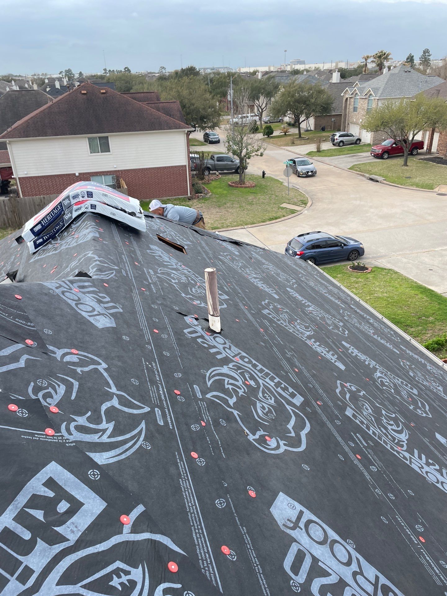 Residential Roofing Installation using Owen's Corning Duration (Lifetime) Shingles by Roof Repair Company