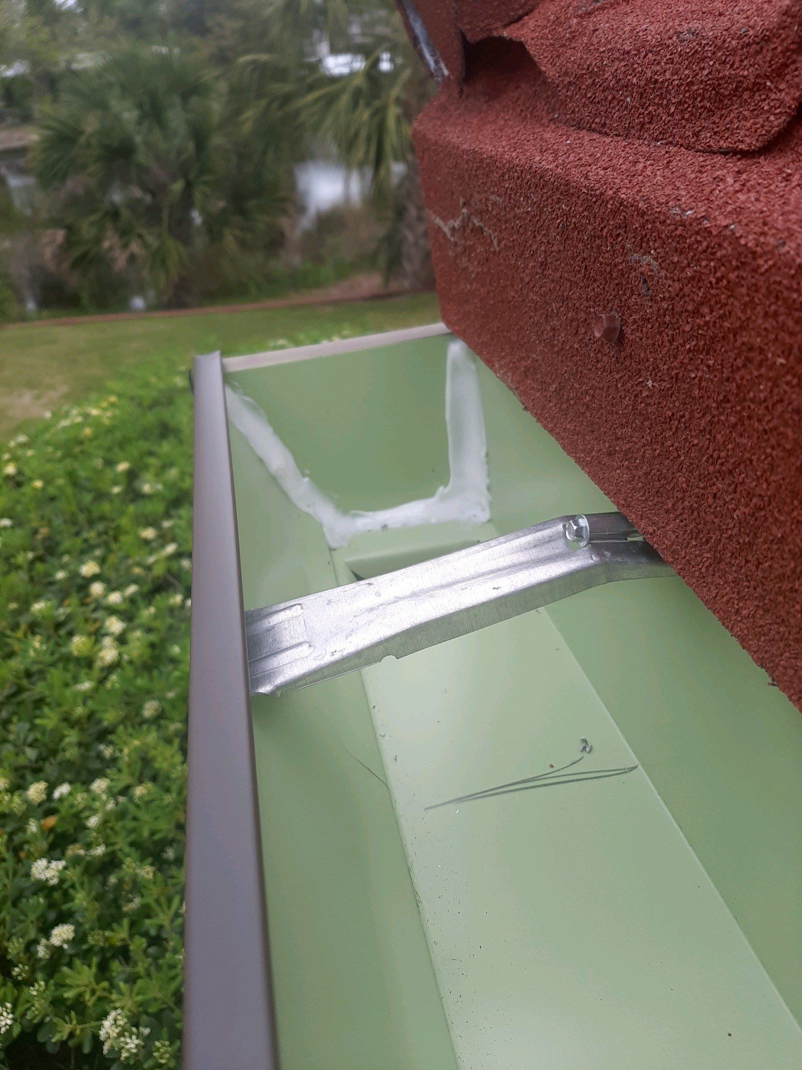 Gutter Installation using 6 Inch Seamless Gutters in Musket Brown by Gutter Professors