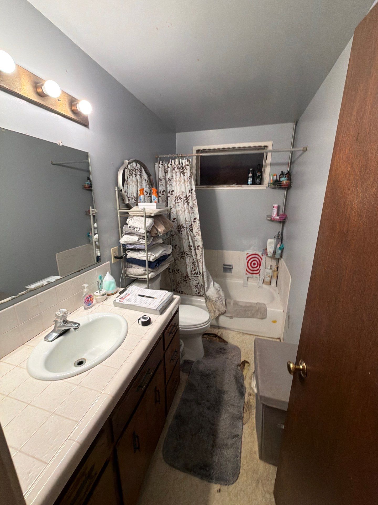 Full Bathroom Renovation by  H4H Remodeling and Repairs Inc.