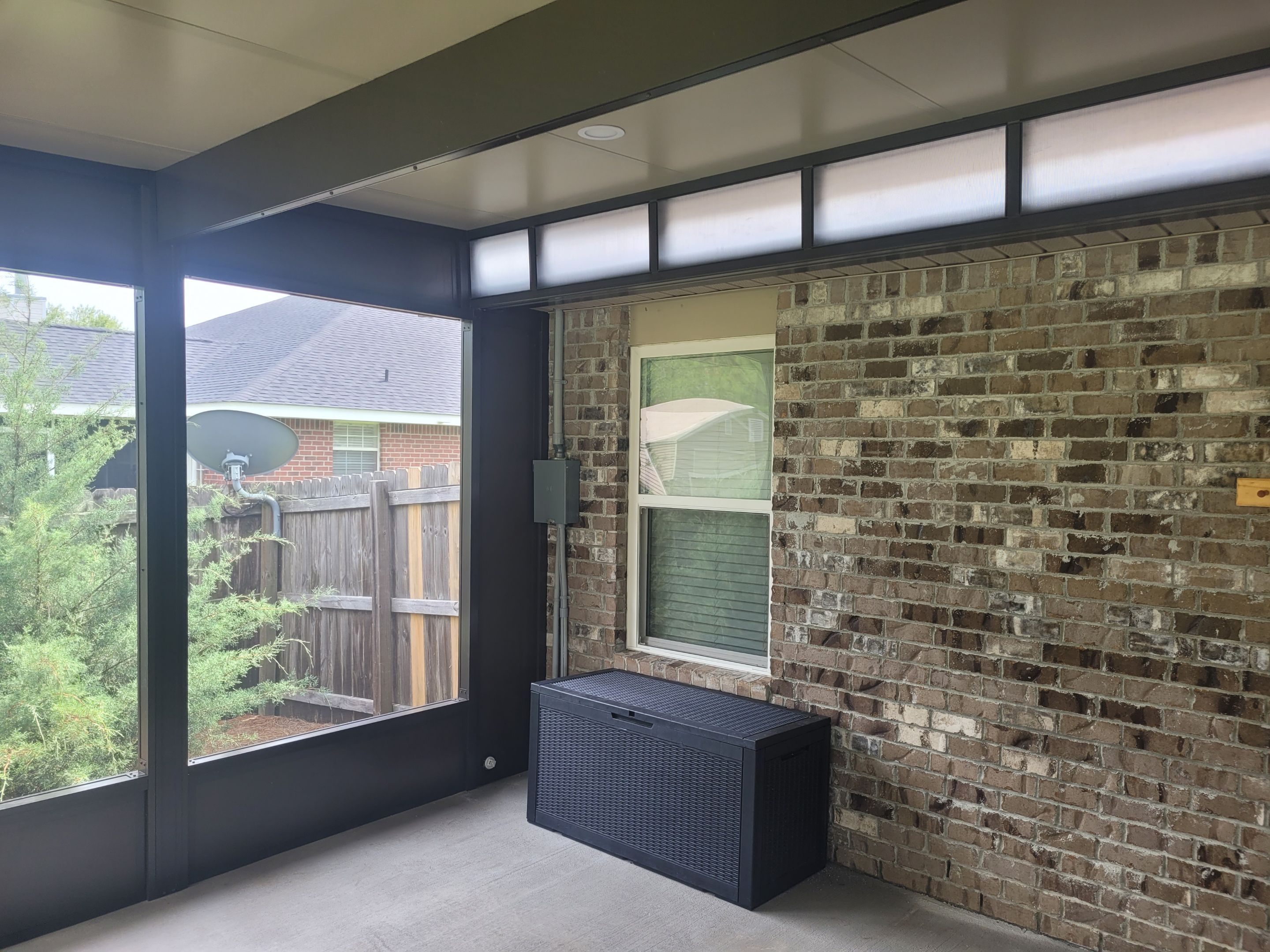 Large Screen Room & Patio Cover in Navarre by Titan Sunrooms