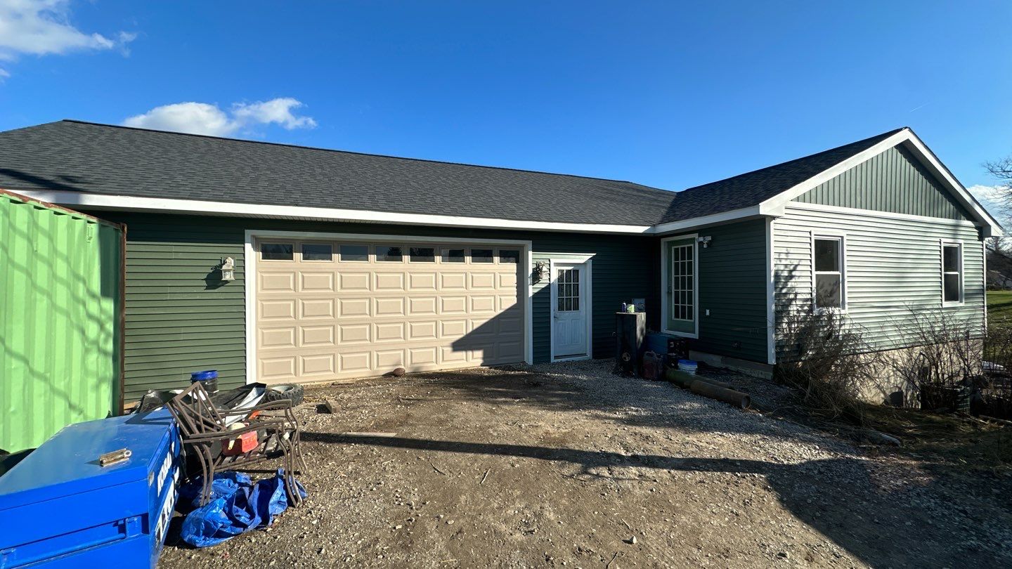Siding Replacement using CertainTeed Restoration Classis D4 by 180 Contractors