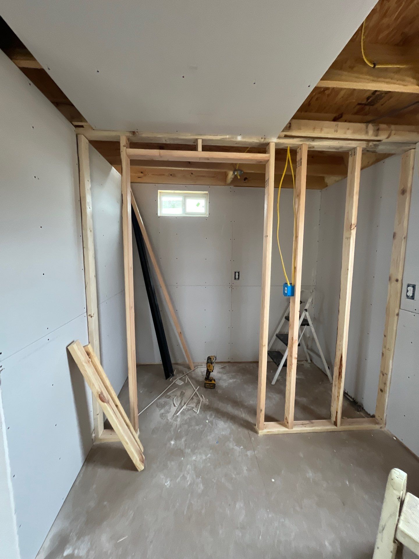 Interior Work by Clays Services Inc