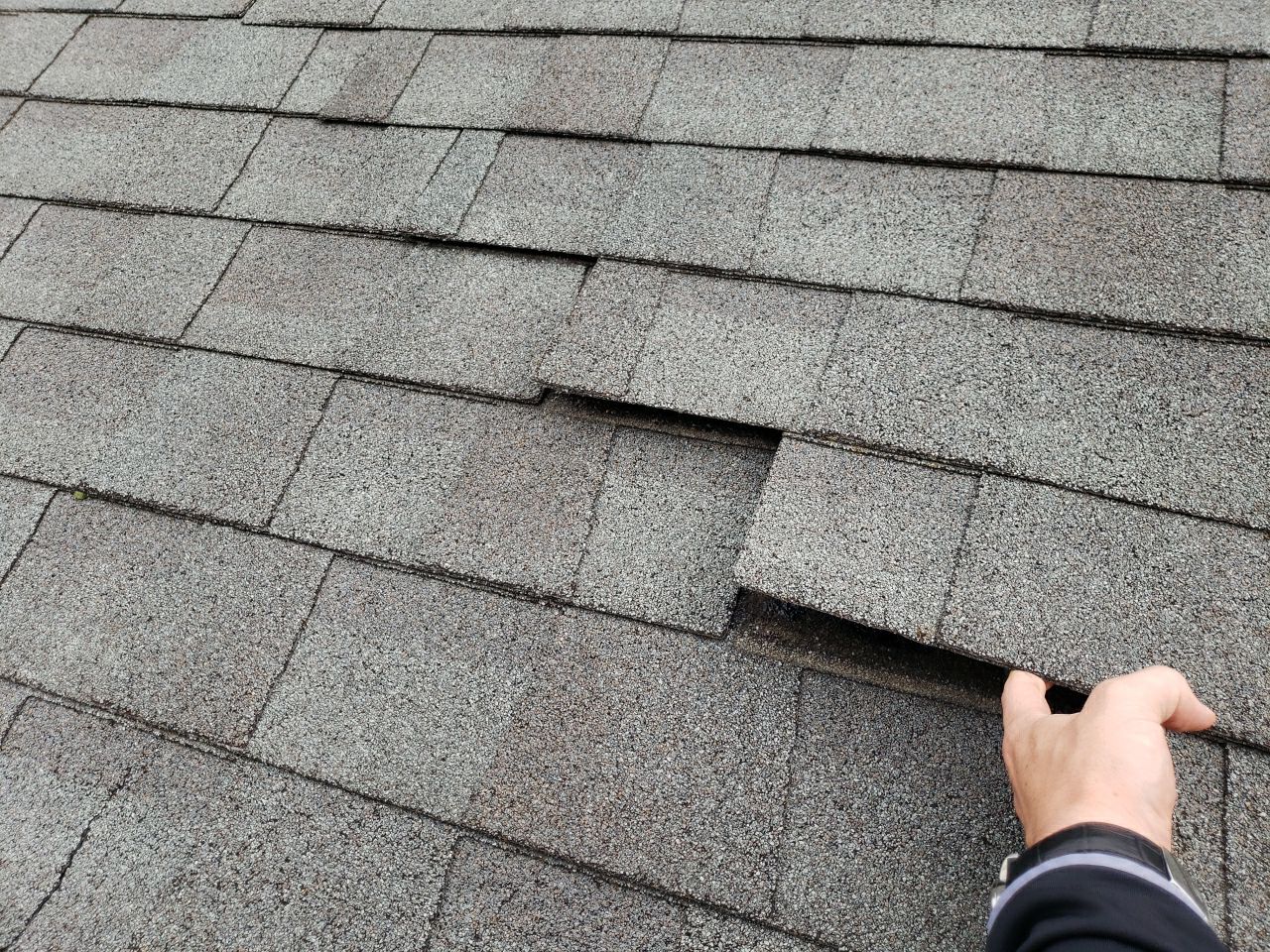 Eden Prairie, MN – Roof Replacement on Steep and High Roof by First Impressions Exteriors