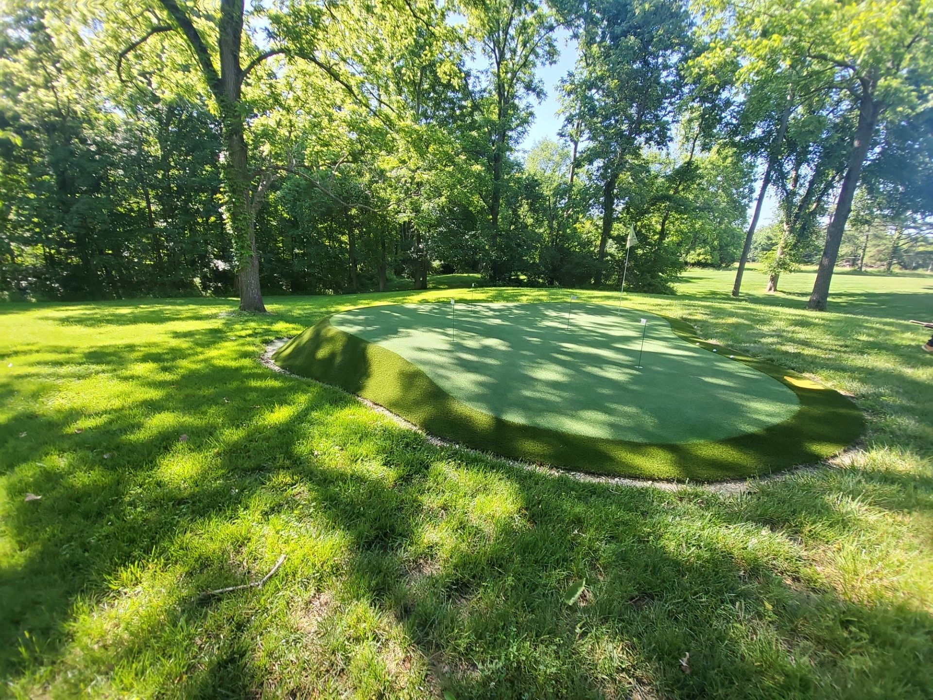 Residential Synthetic Turf Putting Green Installation in Burlington, KY by Southwest Greens Midwest