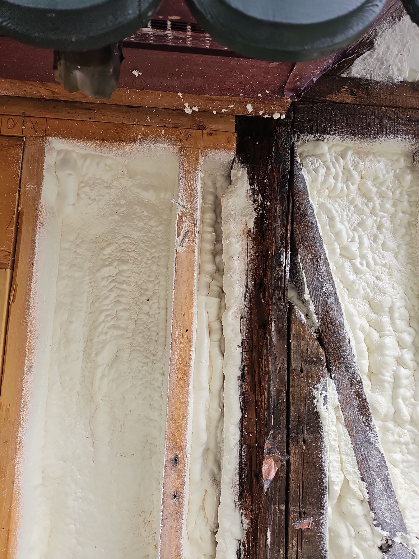 Siding Installation using Closed Cell Spray Foam by NYS Foam & Energy