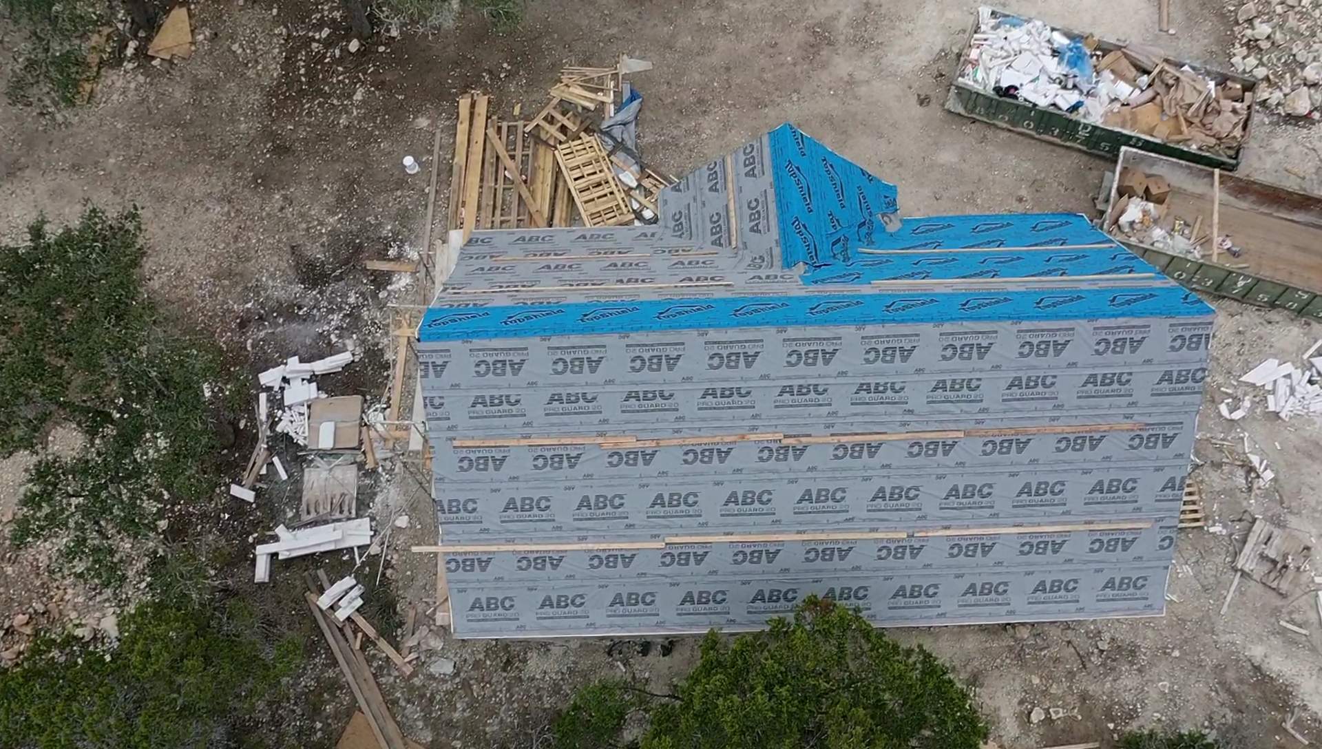 New Home Construction using Owens Corning 30 year Architectural Shingles by Premier Roofing and Contracting