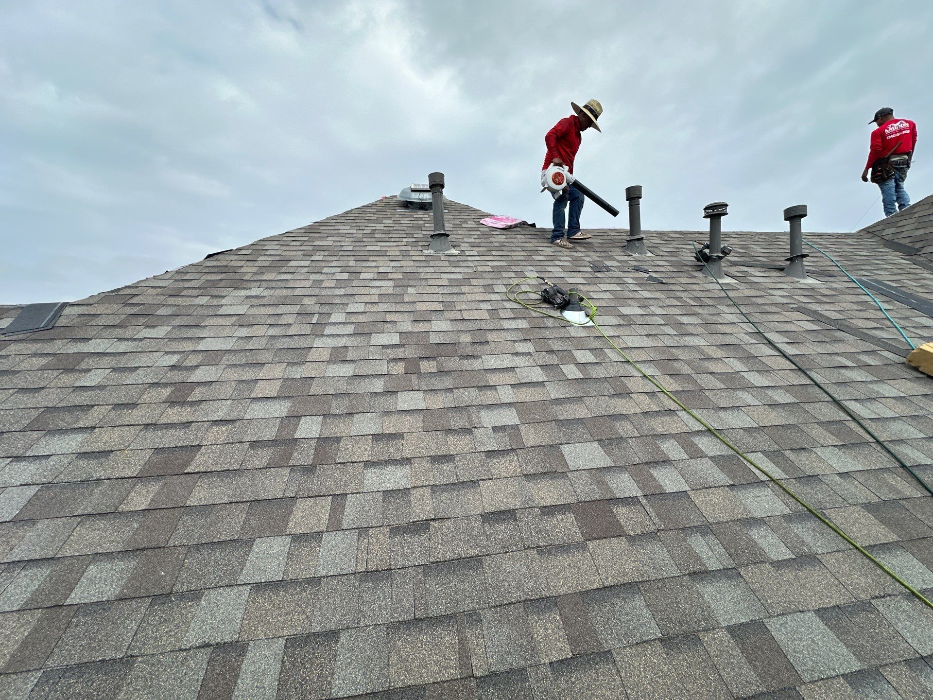 Owens Corning Duration Driftwood by Motion Roofing