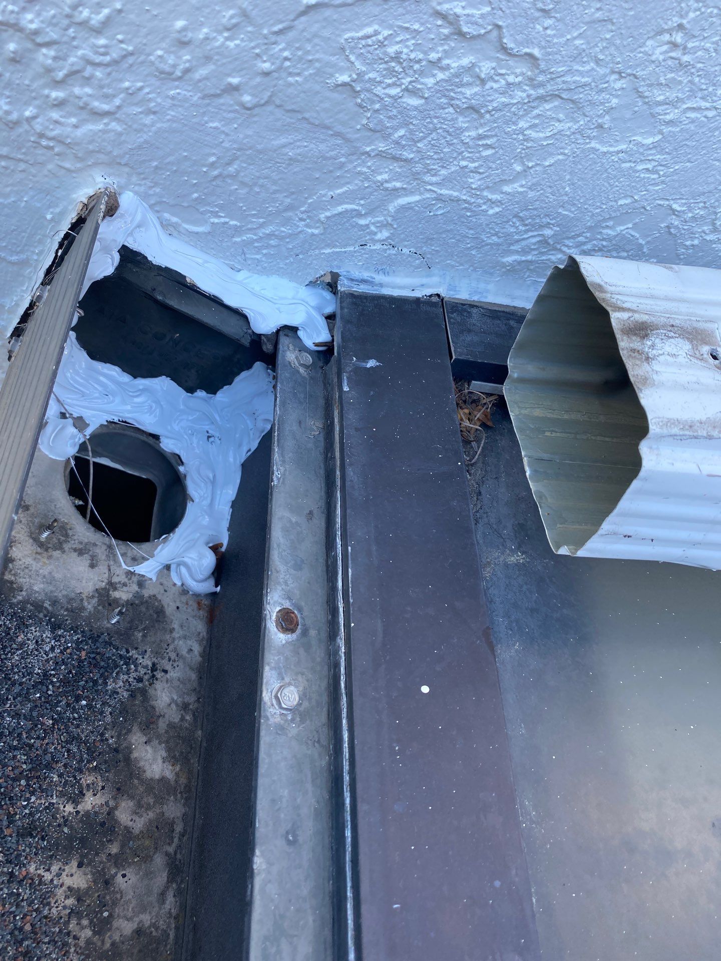 Gutter cleaning all buildings are the same for 6 units in Fort Myers FL by Gutter Professors