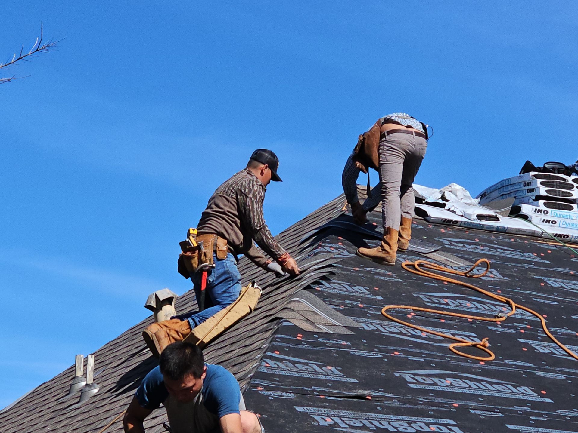 Residential Roofing Installation using IKO Dynasty Driftwood by DeZign Roofing & Exteriors