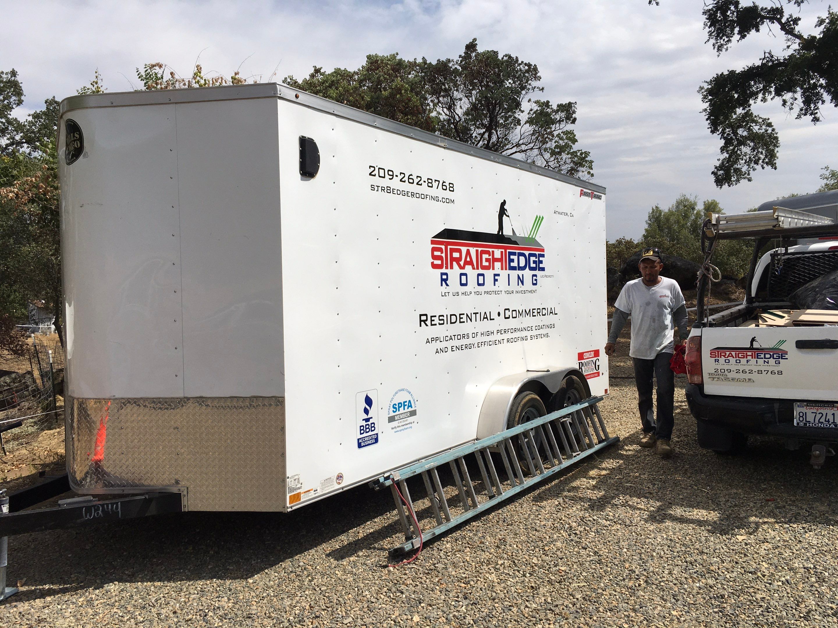 Metal roofing installation using Standing seam metal roofing system by Straight Edge Roofing Inc