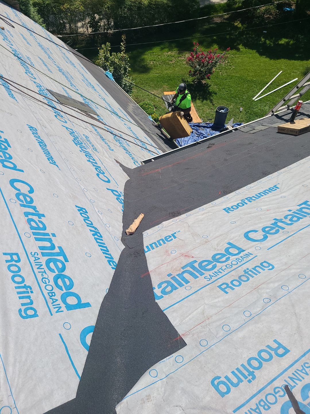 Falls Church: Roof Replacement with CertainTeed Landmark Pro in Max Def Pewterwood by RM Banning, Inc.